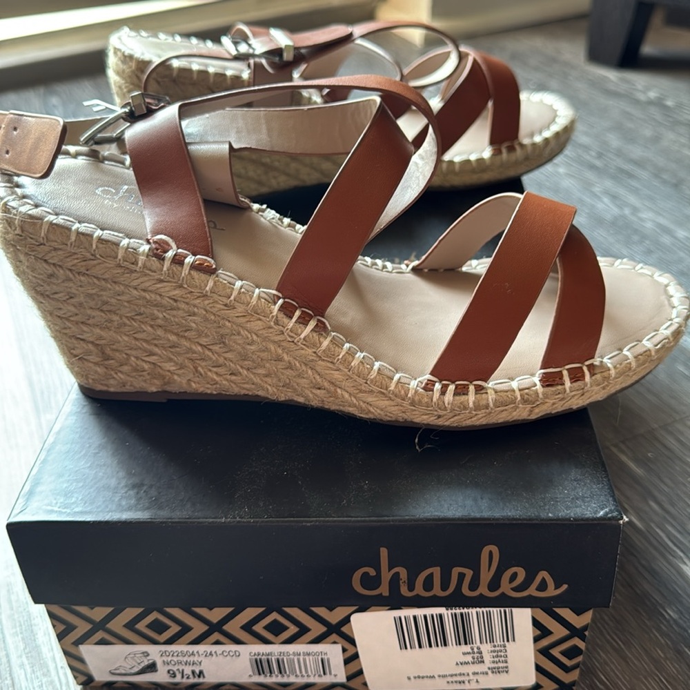NIB Charles David Brown Tan Wedge Straw Strappy Espadrille Sandals 9.5 - Picture 1 of 7